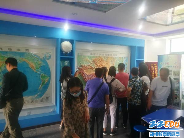 河南省高中美术教师全员培训走进名校活动走