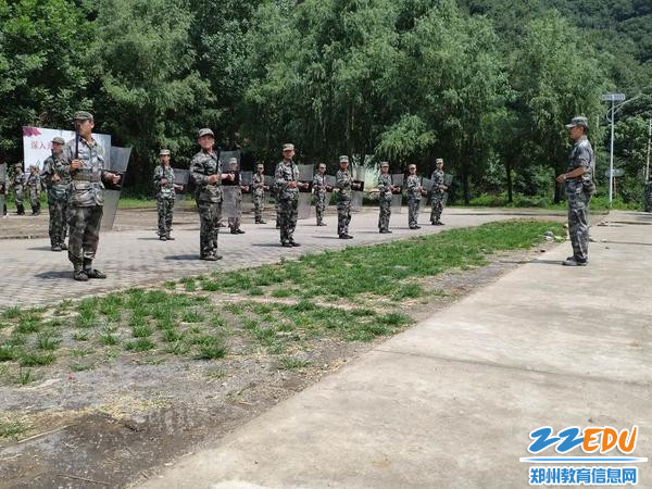 图片12 图片12