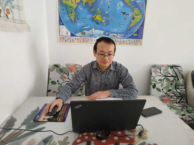 1.组织召开主题班会课,班主任带领学生学习网红抗疫先锋、最美“逆行者” 1.组织召开主题班会课,班主任带领学生学习网红抗疫先锋、最美“逆行者”