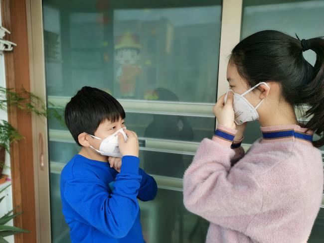 2.疫情防控“手拉手”学雷锋活动 2.疫情防控“手拉手”学雷锋活动