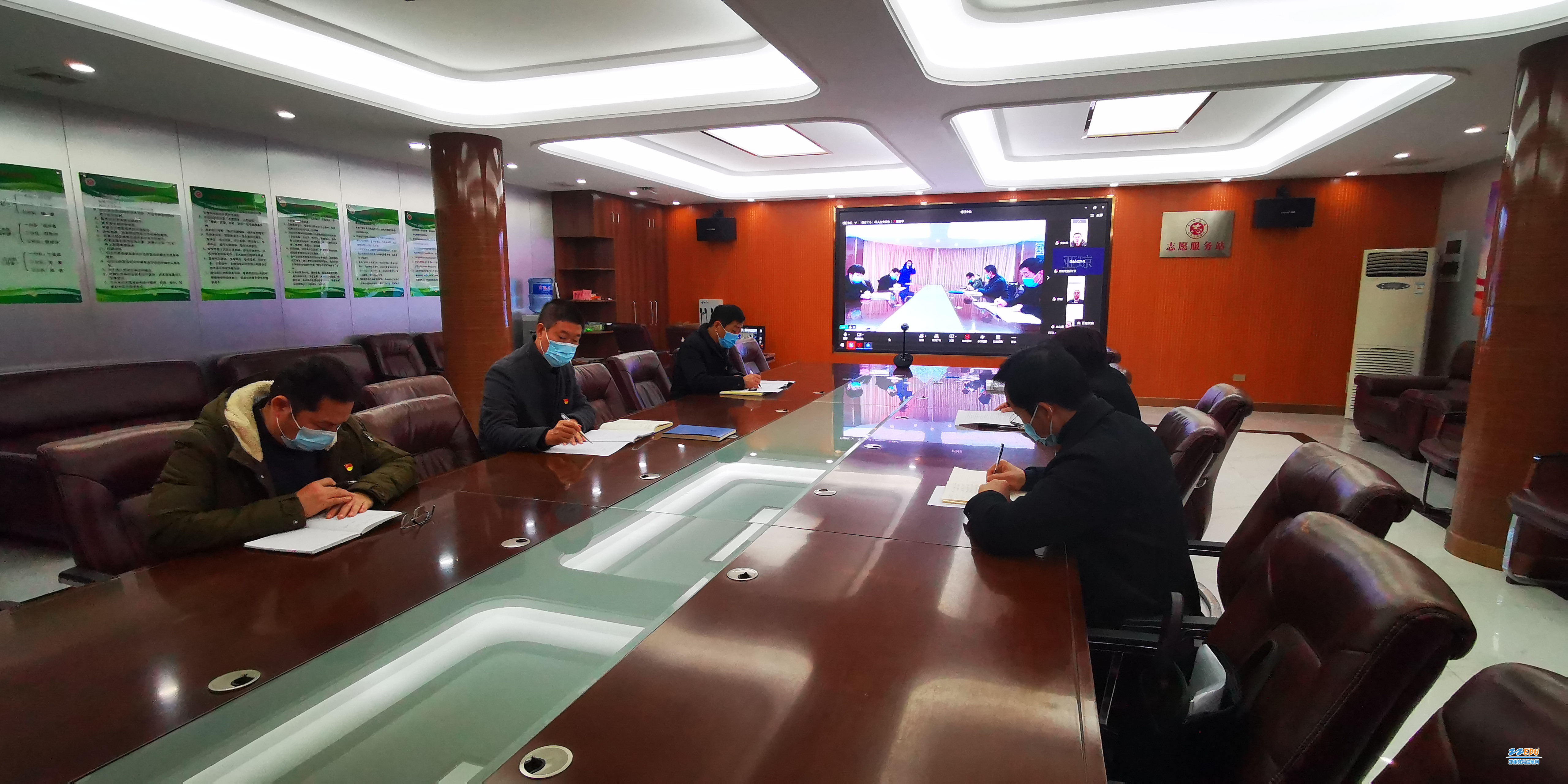 郑州市第四十四高级中学党总支召开“能力作风建设年”活动动员会
