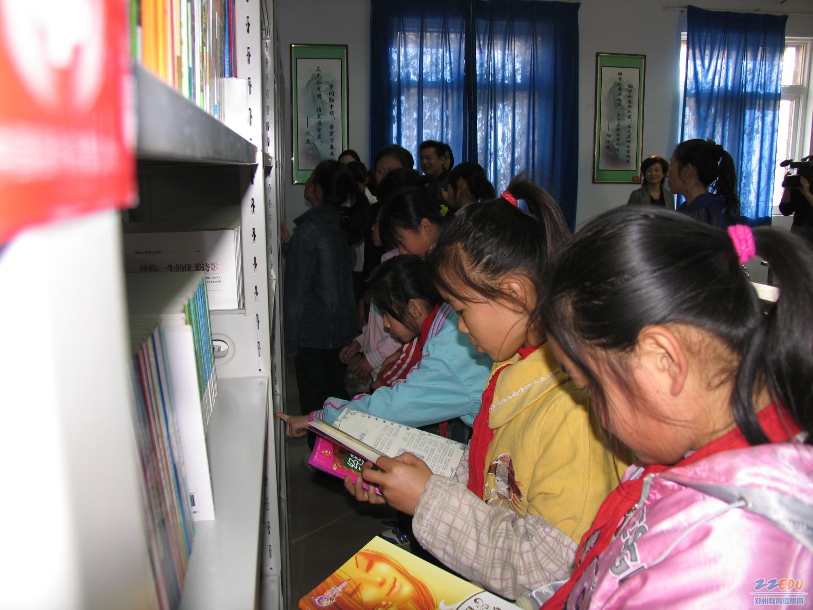 [上街] 区两所留守儿童之家——阳光童乐苑揭幕