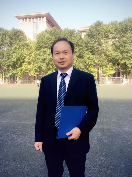 春风十里 郑州二中邀你邂逅"男神"王建强老师