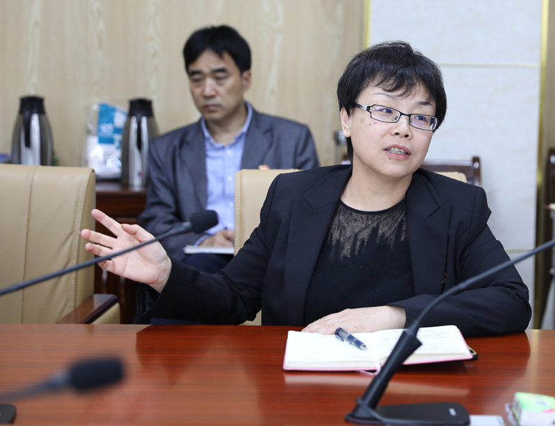 "相信12中在下一个三年发展中,一定能不忘初心,继续前行,守望相助,逐