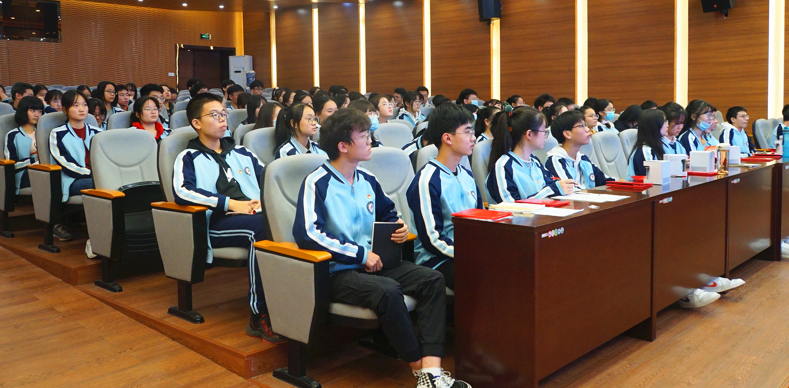 郑州市第十二中学