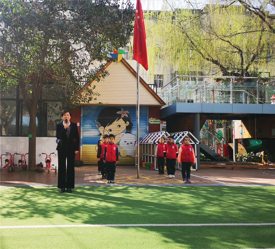 爱国教育浸润童心 郑州市实验幼儿园迎来新学期