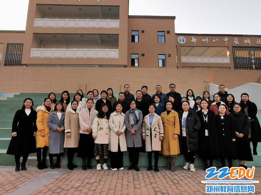 师徒结对育桃李郑州八中霞飞路中学青年教师拜师结对