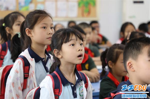 4.原来小学的课堂是这样的