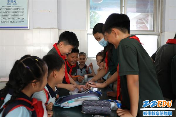 8.感受科学操作实验课的魅力