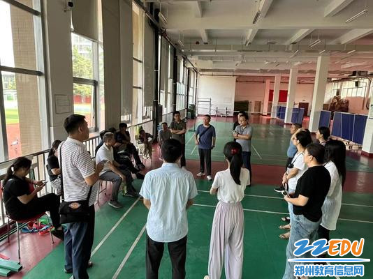 军训中，班主任每日例会_副本