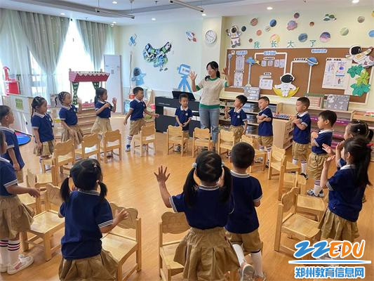 3.郑州市教工幼儿园刘静老师执教《谁是小熊》音乐活动