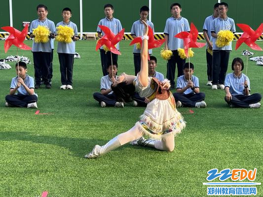 温婉动人的民族舞