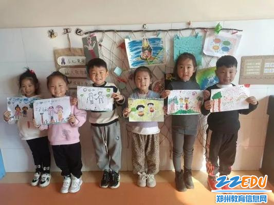 告成镇直一幼：绘画“我心中的爷爷奶奶”