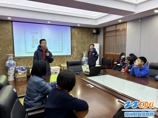 知識競猜擊鼓傳花快來圍觀鄭州八中圖管會新年讀書會