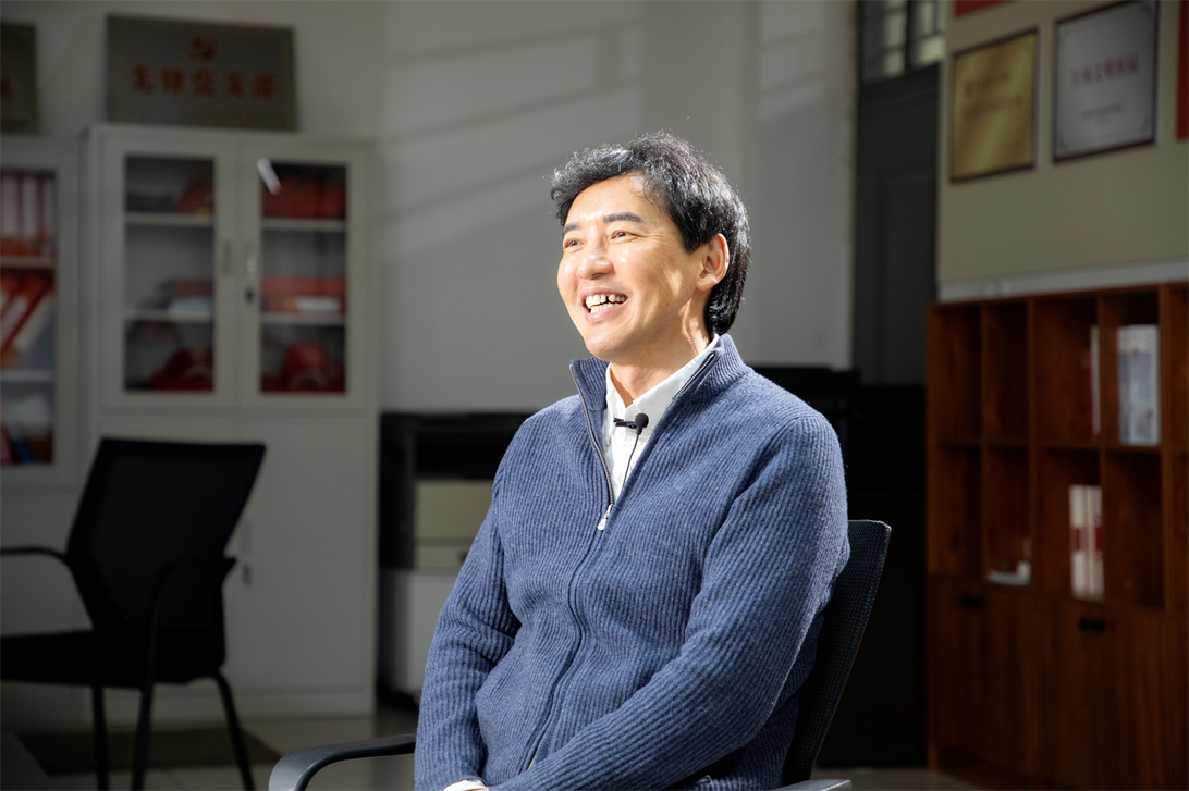 张建伟院士荣归母校,引领郑州11中拔尖创新人才教育新篇章 - 郑州教育信息网