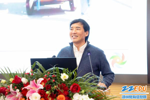 张建伟院士荣归母校,引领郑州11中拔尖创新人才教育新篇章 - 郑州教育信息网