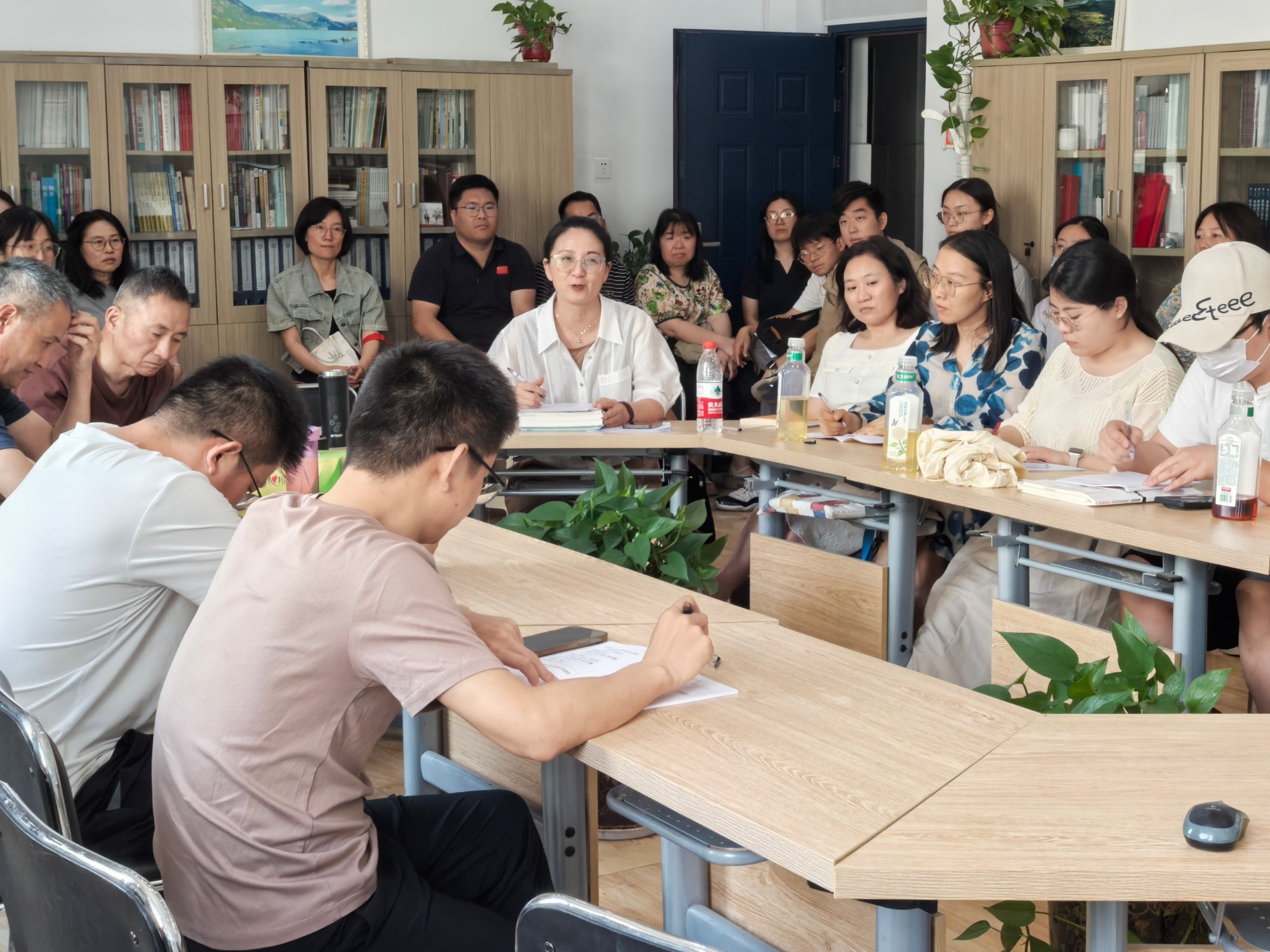 郑州市高中地理第五教研共同体组织开展教学深度实施与评价主题研讨活动