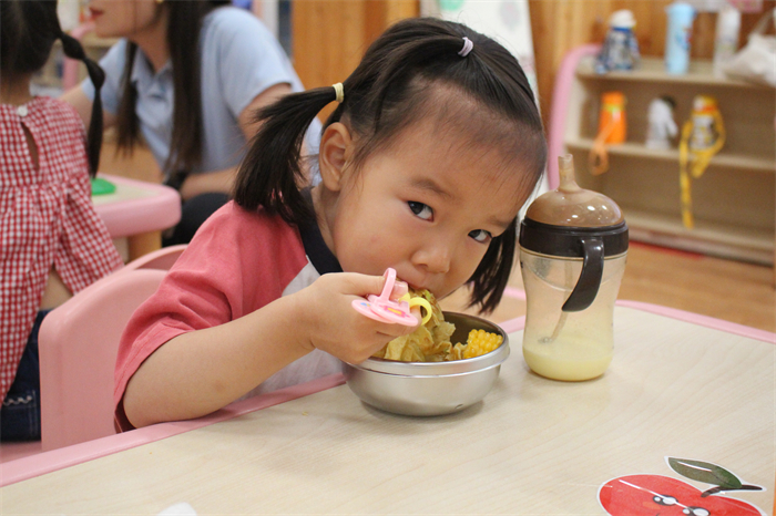 开启成长新征程 郑州市教工幼儿园亲子部第十六届毕业典礼举行