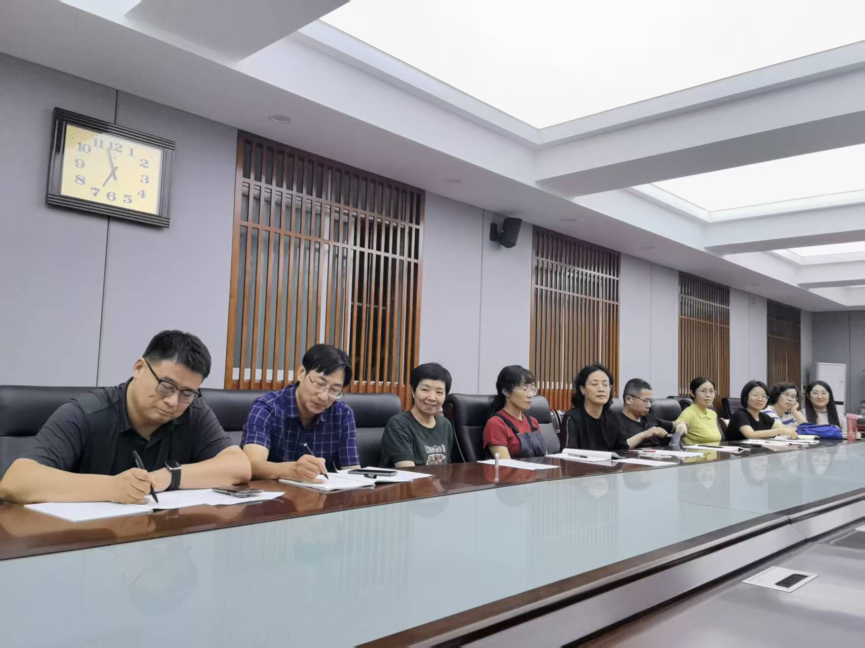 专业领航明方向 凝心聚力奋楫行 郑州市第八中学召开新学期教学工作会议