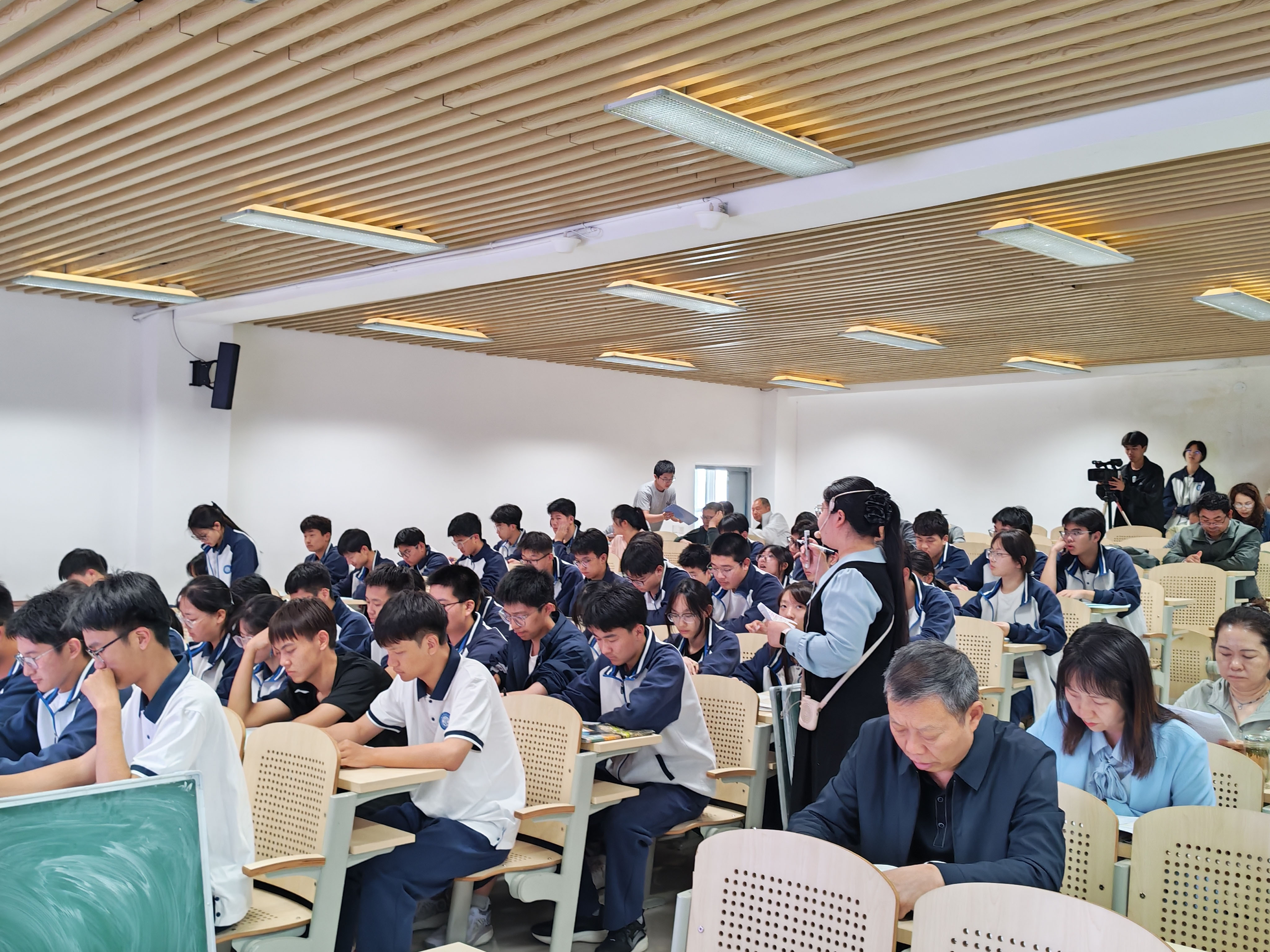 聚焦新课标 赋能新课堂 郑州市信息技术学校新课标课堂教学展示活动正式启动