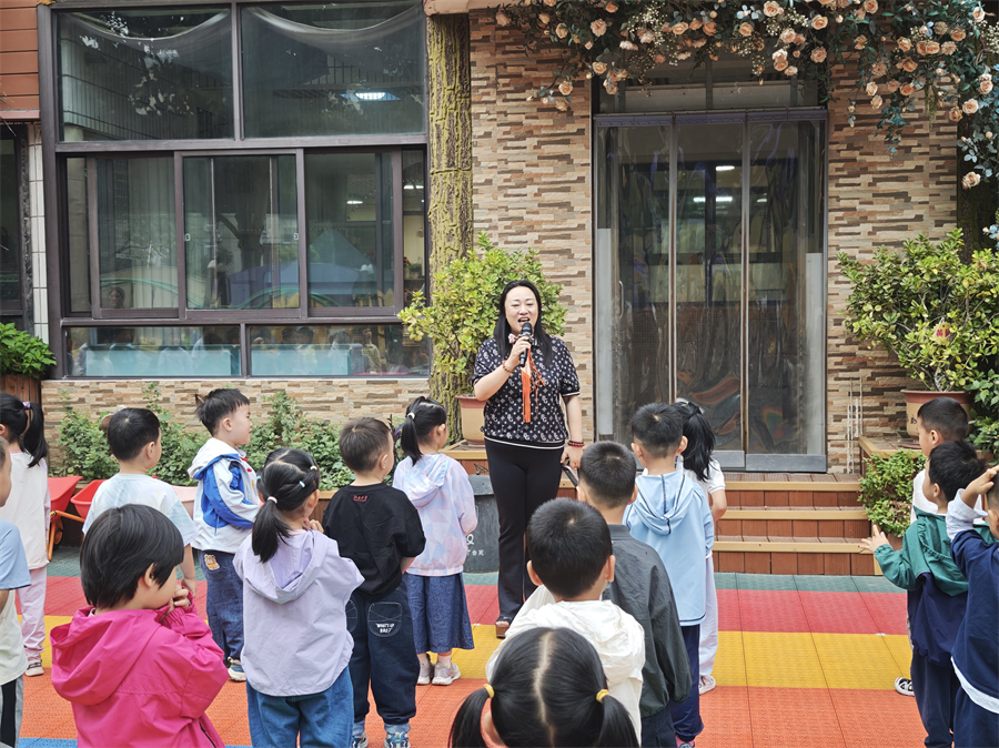 月满中秋 情暖童心 郑州市教工幼儿园开展中秋节主题实践活动