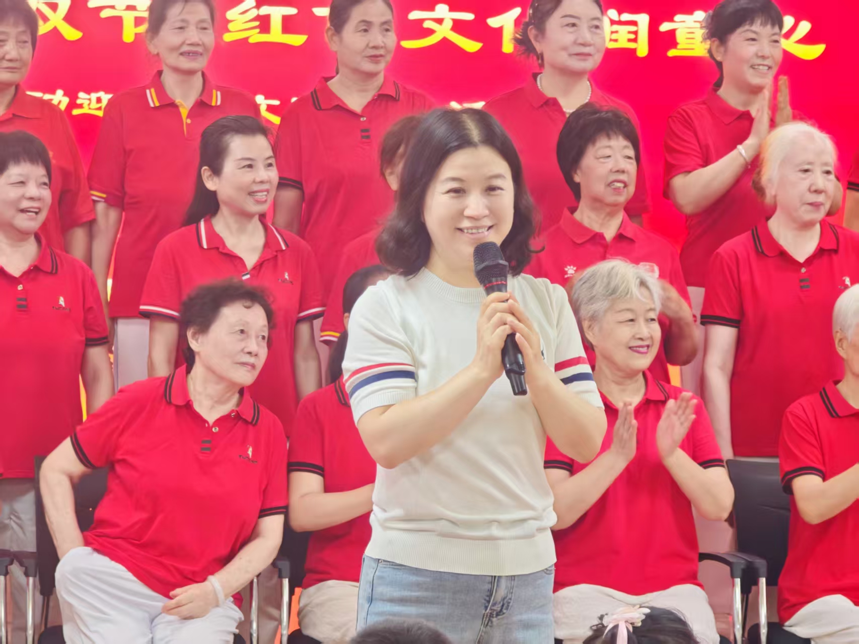 郑州市实验幼儿园联合计划路社区党委开展“迎双节” 文明实践活动