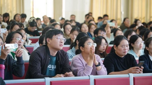 研思复盘明方向  聚力深耕促提质 2026年郑州市高中非毕业年级数学教学研讨活动在郑州市第七高级中学举行