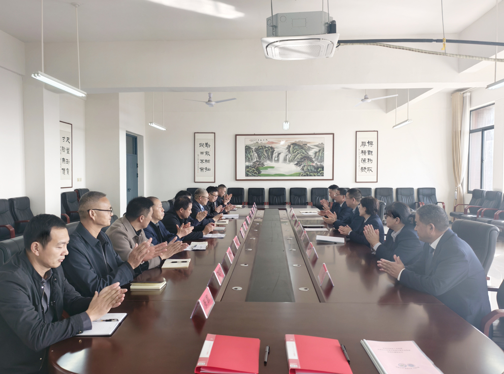 郑州市科技工业学校与郑州市中牟电子科技中等专业学校开展结对共建活动