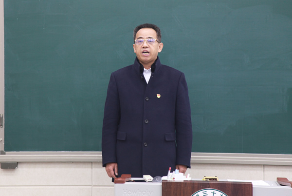 郑州39中校长刘旭东做新学期致辞