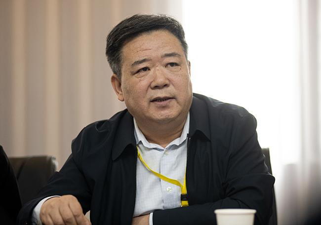 市政协副秘书长,机关党组成员王松涛讲话.