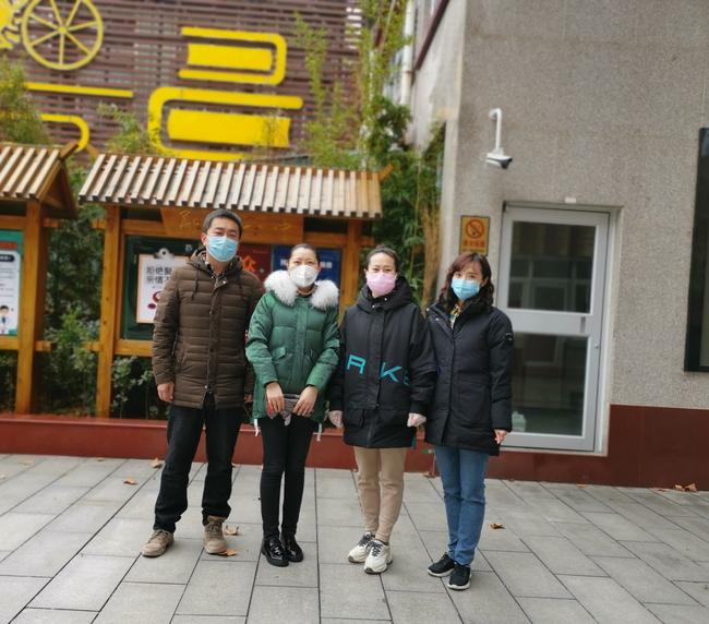 郑州经纬中学热心家长助力学校共抗疫情