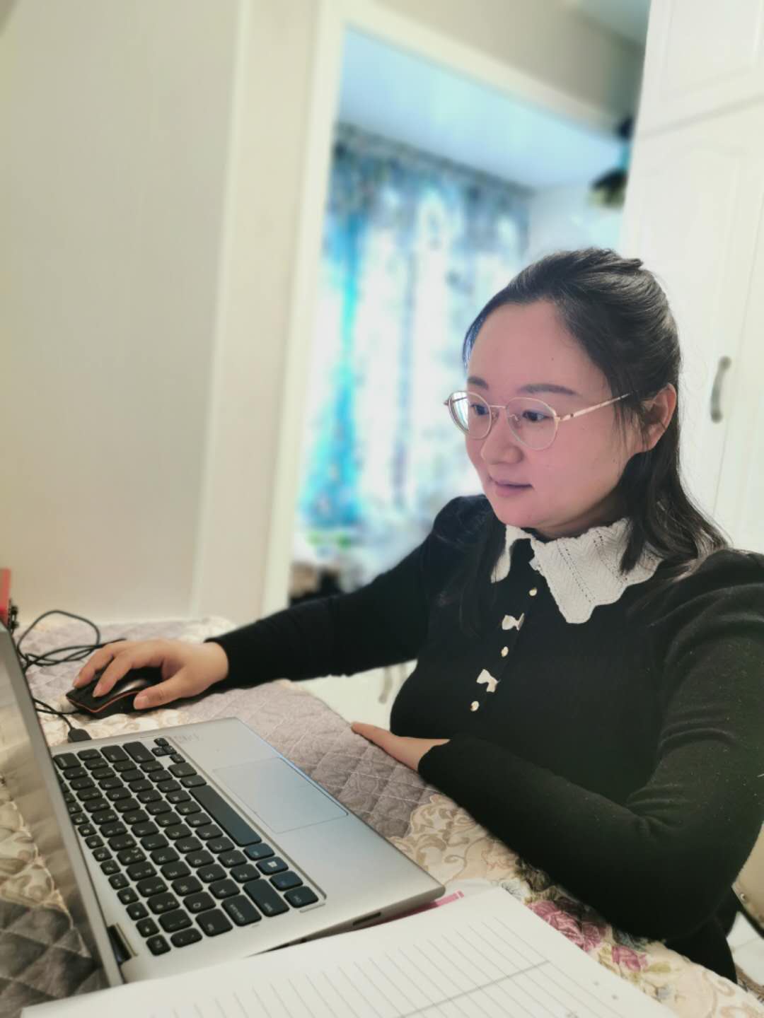 1 34中政体处副主任宋畅居家主播