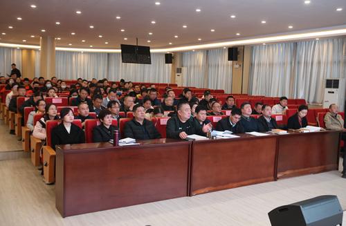 郑州市中小学生研学旅行全域试点区、试点学校代表参加会议。(1).jpg